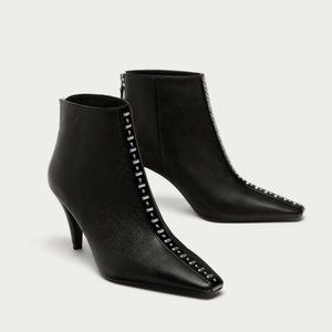 ZARA STUDDED LEATHER BLACK ANKLE BOOTS BRAND NEW WITH TAGS US 6.5 EUR 37